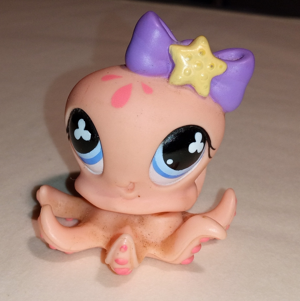Lps Littlest Pet Shop toy Pet Pink Octopus W purple bow Star